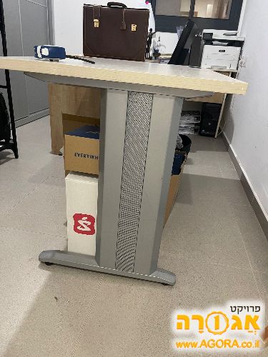 שולחן עבודה