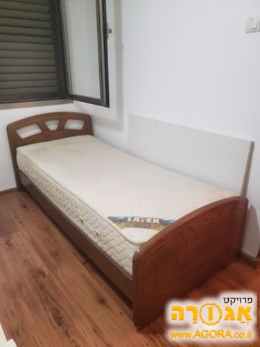 מיטת יחיד