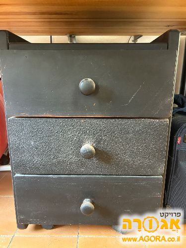 שידה על גלגלים