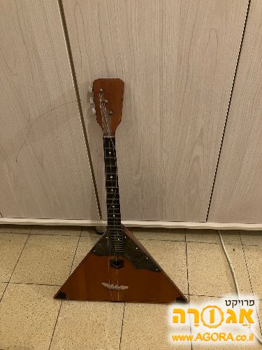 כלי נגינה בללייקה balalaika