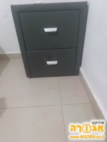 שידות למיטה
