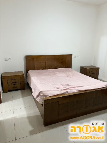 מיטה ושידות