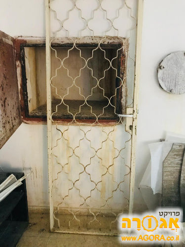 דלת ברזל