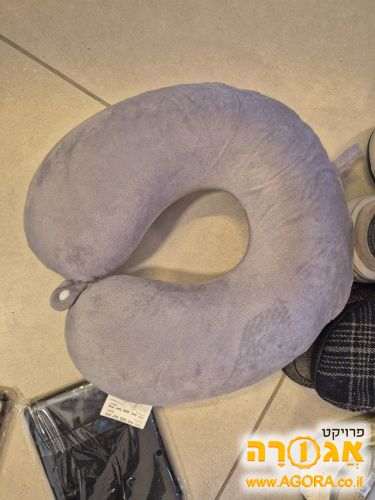 כרית צוואר לטיסה