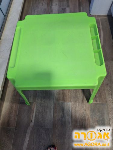 שולחן לילדים
