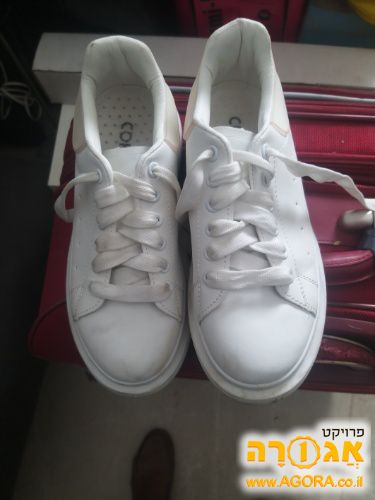 נעלי ספורט הליכה