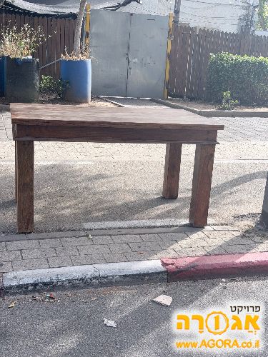 שולחן