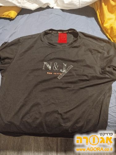 חולצה שחורה לגבר XL