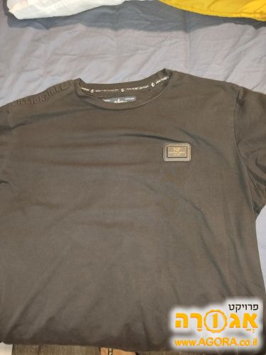 חולצה שחורה לגבר l