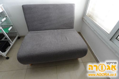 כורסא נפתחת למיטה