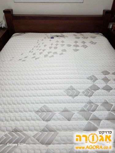 מיטה זוגית