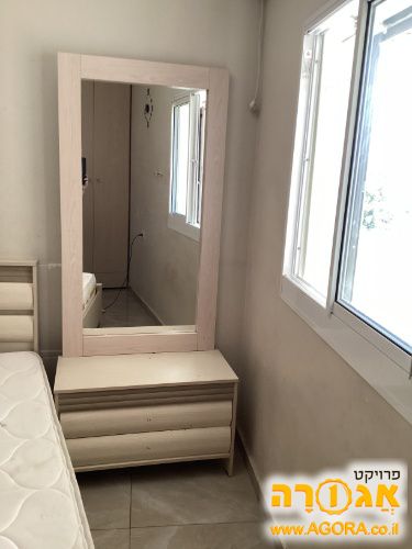 קומדה עם מראה