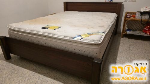 מיטה זוגית
