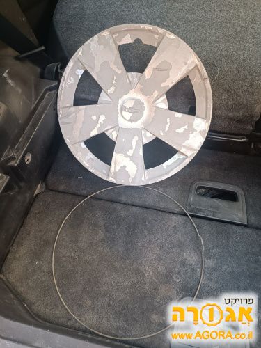 צלחת נוי עם סמל שברולט