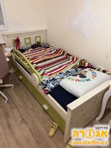 מיטת ילד