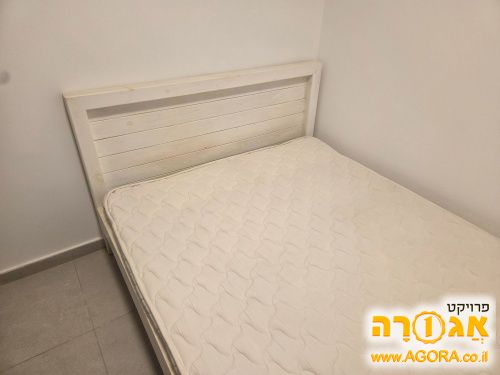 מיטה זוגית 1.4x1.9
