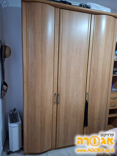 ארון בגדים 2