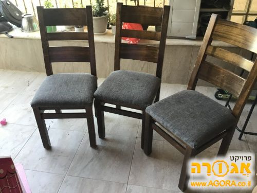 כסאות