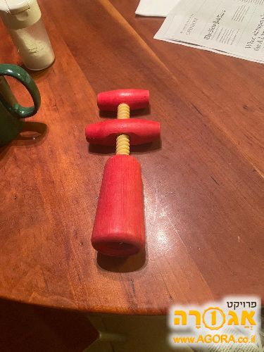 פתחן בקבוקי יין