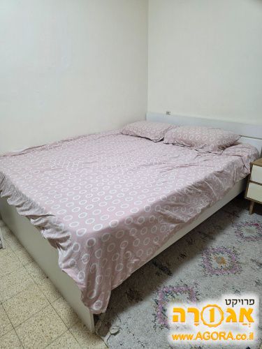 מיטה זוגית