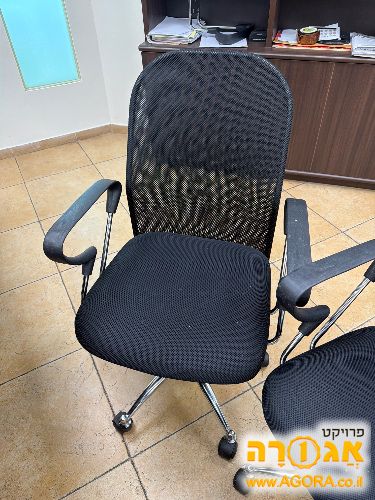 כסאות