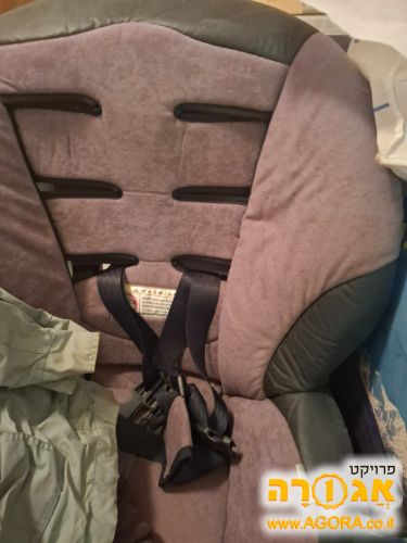 כסא לתינוק לרכב