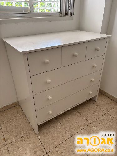 שידת מגירות