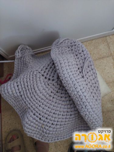 שטיח סרוג עם החוטי סאיגנ