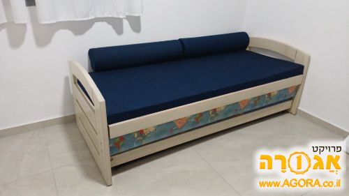 מיטת נוער נפתחת עם ארגז מצעים
