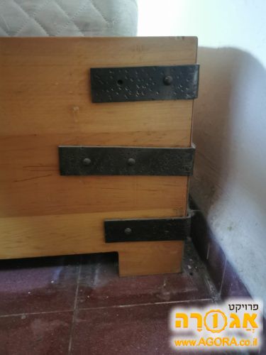 מיטה זוגית+ ארגז מצעים