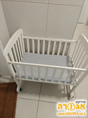 עריסת תינוק
