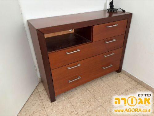 שידת מגירות