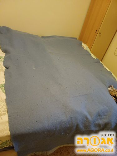 2 שמיכות צמר דקות