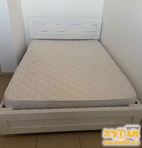 מיטה זוגית