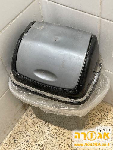 פח שירותים