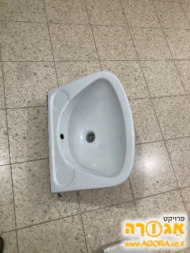 כיור חרסינה