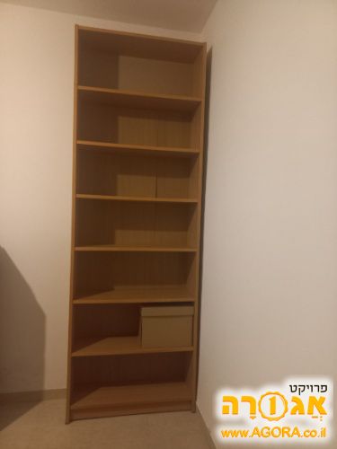 ארון ספרים איקאה