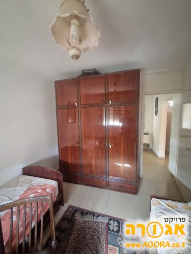 ארון בגדים