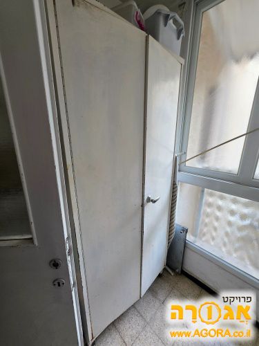 שולחן