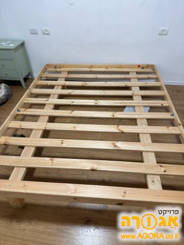 בסיס עץ אלון למיטה 1.6 * 2.0