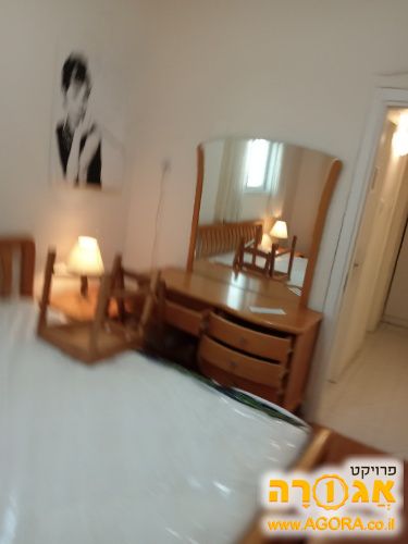 שידת איפור מיידי