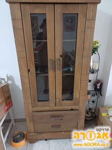 ארון ויטרינה