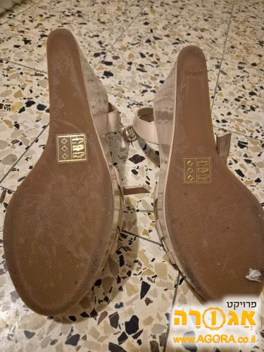 נעלי פלטפורמה. מידה 38