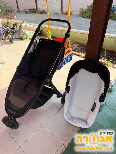 עגלת תינוק בייבי ג'וגר ללא גגון