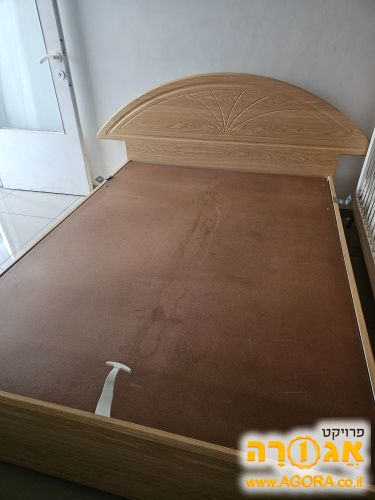 מיטה זוגית