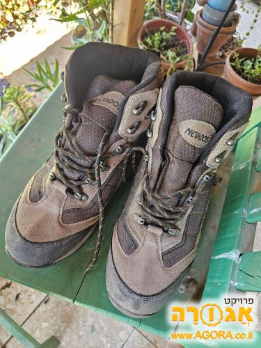 נעלי טיול