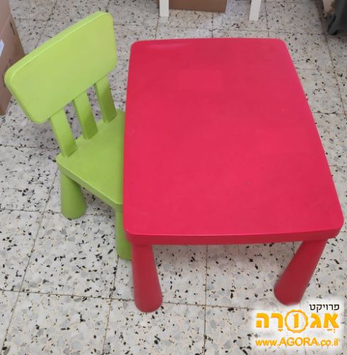 שולחן וכיסא