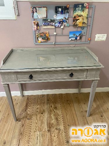 שולחן כתיבה
