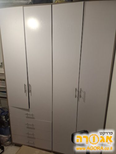 ארון 4 דלתות