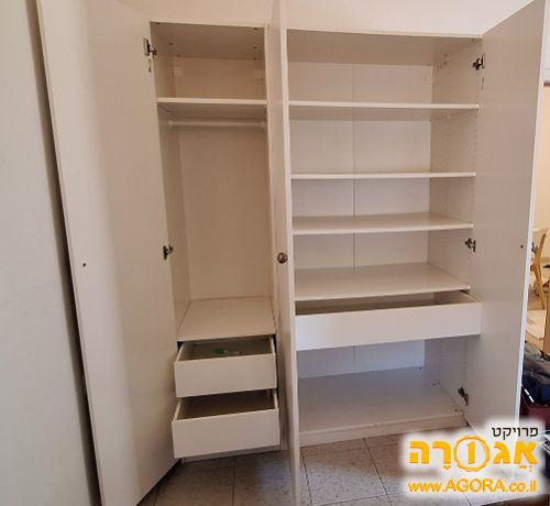 ארון בגדים